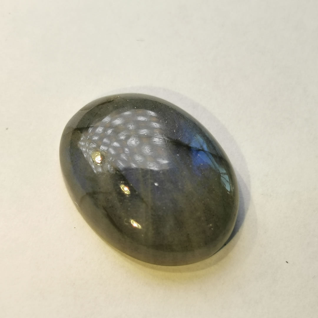 Labradorite taglio ovale cabochon 24,80 ct