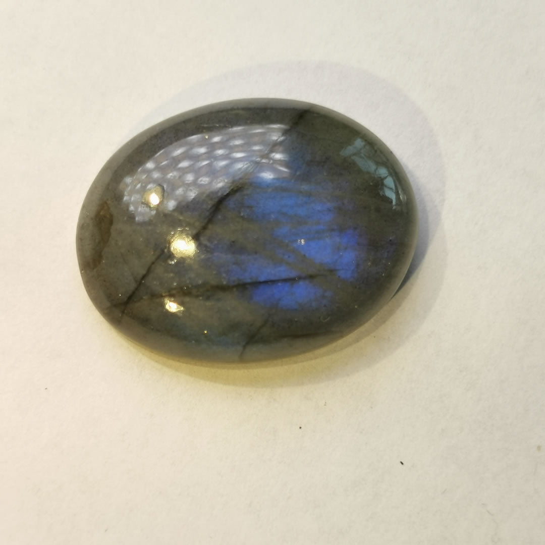 Labradorite taglio ovale cabochon 24,80 ct