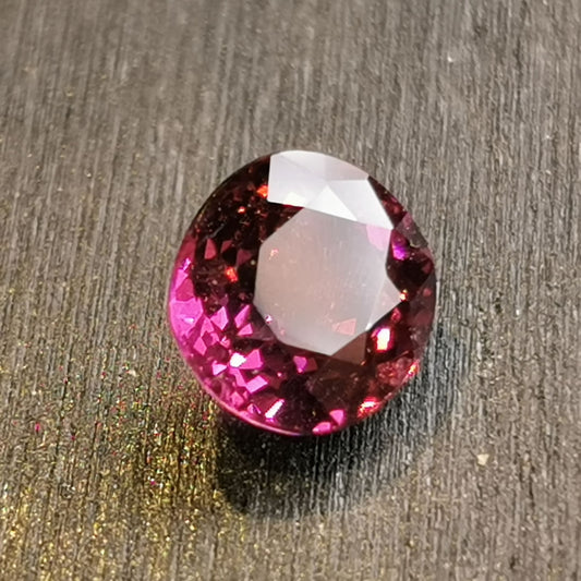 Granato Rodolite taglio ovale 1,17 ct