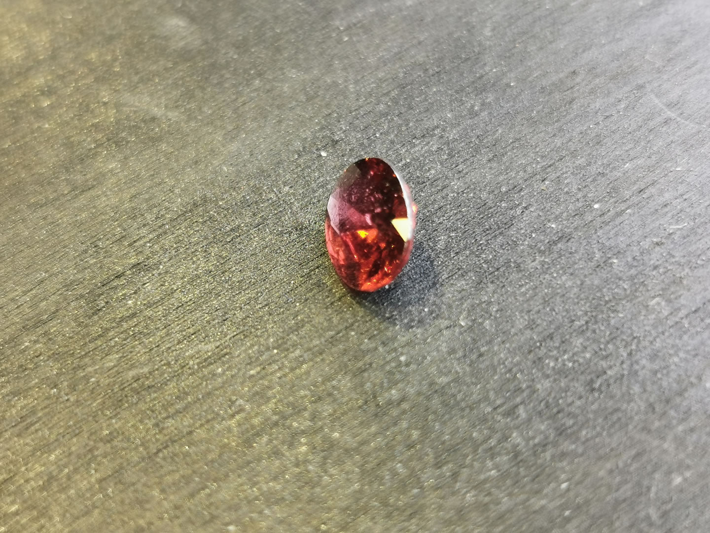 Granato Piropo-Almandino taglio ovale 1,23 ct
