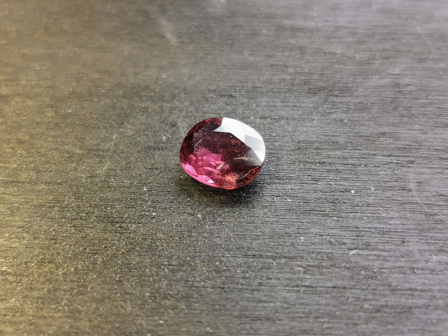 Granato Rodolite taglio cuscino 1,33 ct