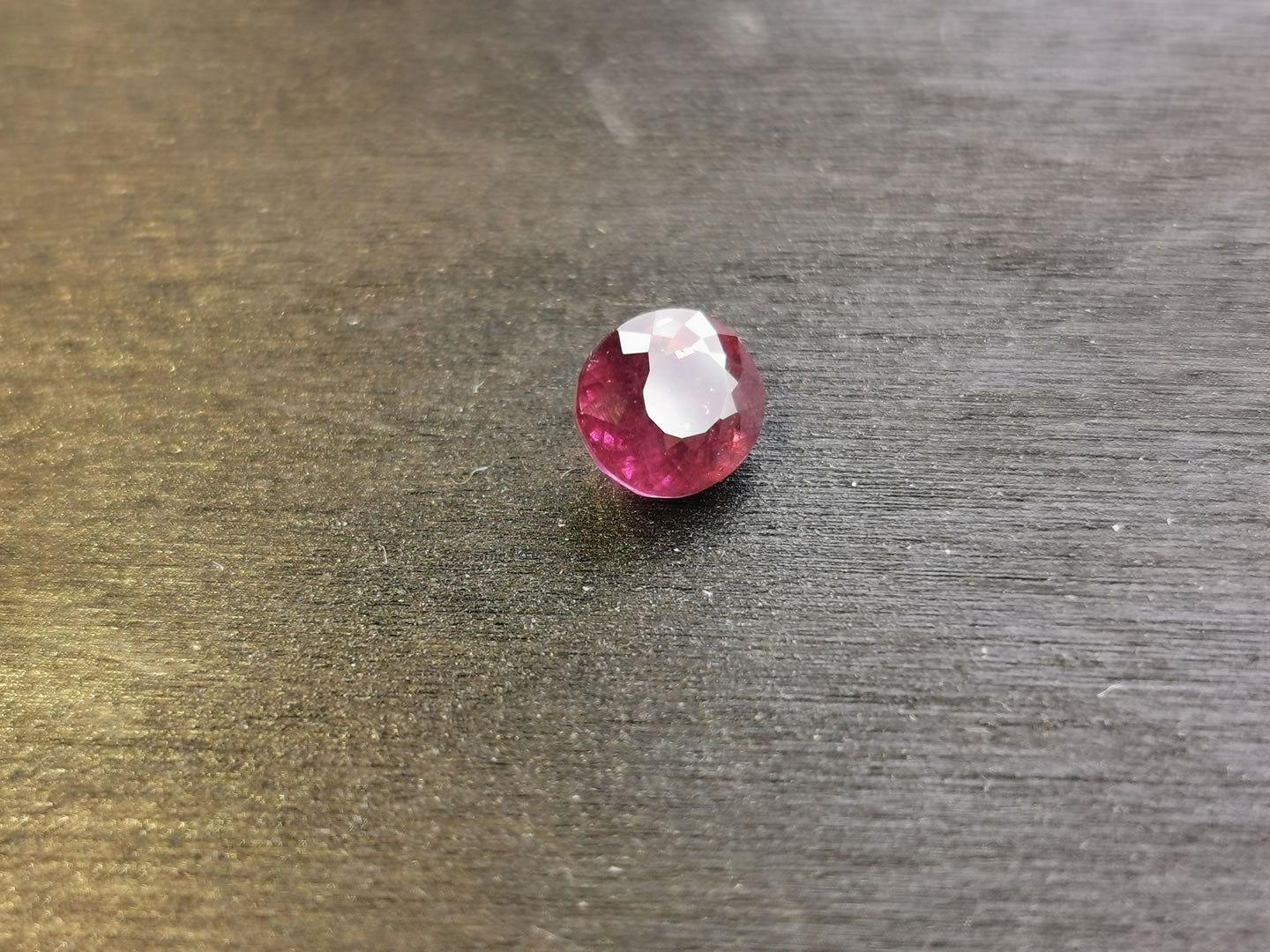 Granato Rodolite taglio ovale 1,51 ct