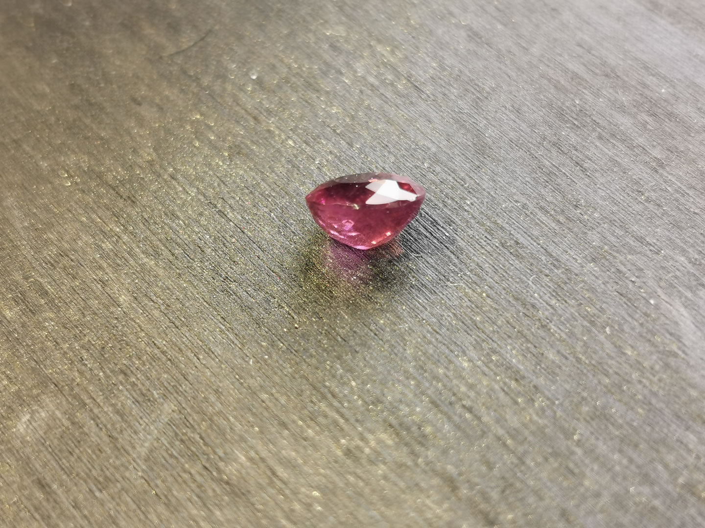 Granato Rodolite taglio ovale 1,51 ct