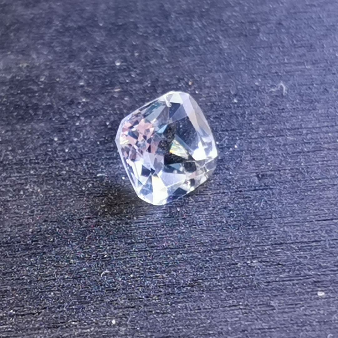 Topazio taglio cuscino 1,21 ct