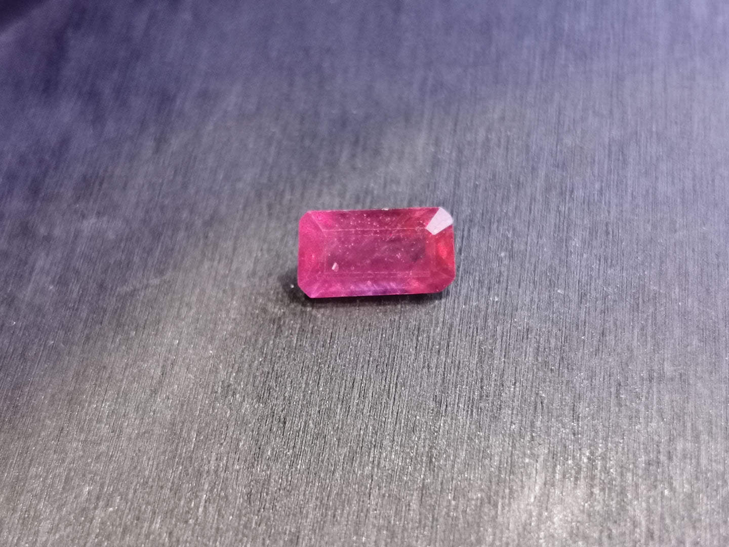 Rubino taglio ottagonale 2,64 ct