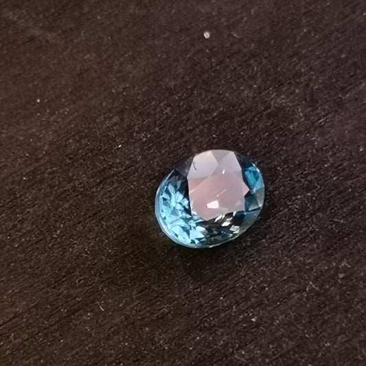 Zircone naturale taglio ovale 1,33 ct
