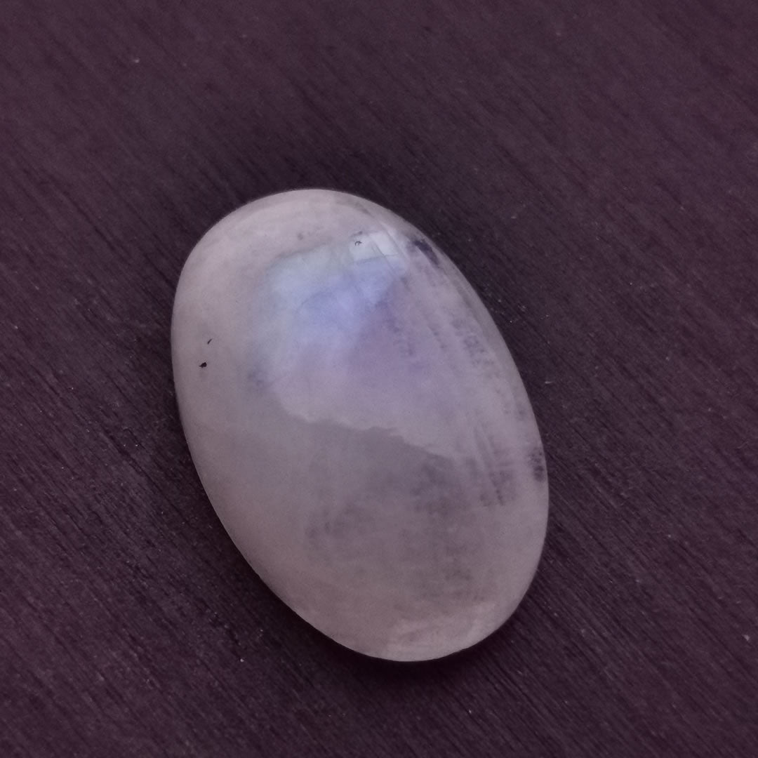 Labradorite varietà rainbow moonstone taglio ovale cabochon 14,92 ct