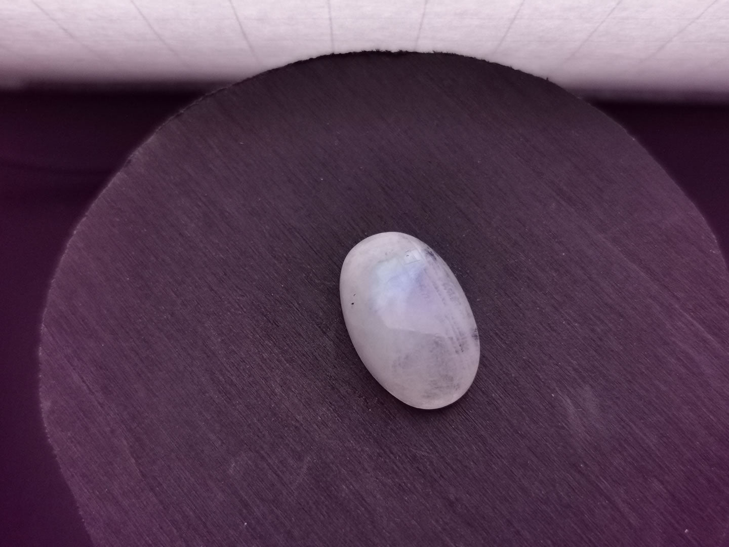 Labradorite varietà rainbow moonstone taglio ovale cabochon 14,92 ct