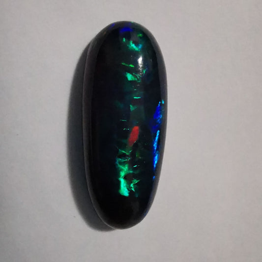 Opale taglio ovale allungato cabochon 15,17 ct