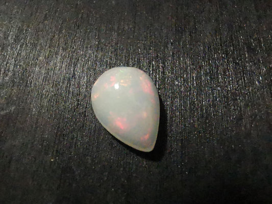 Opale taglio goccia cabochon 2,00 ct