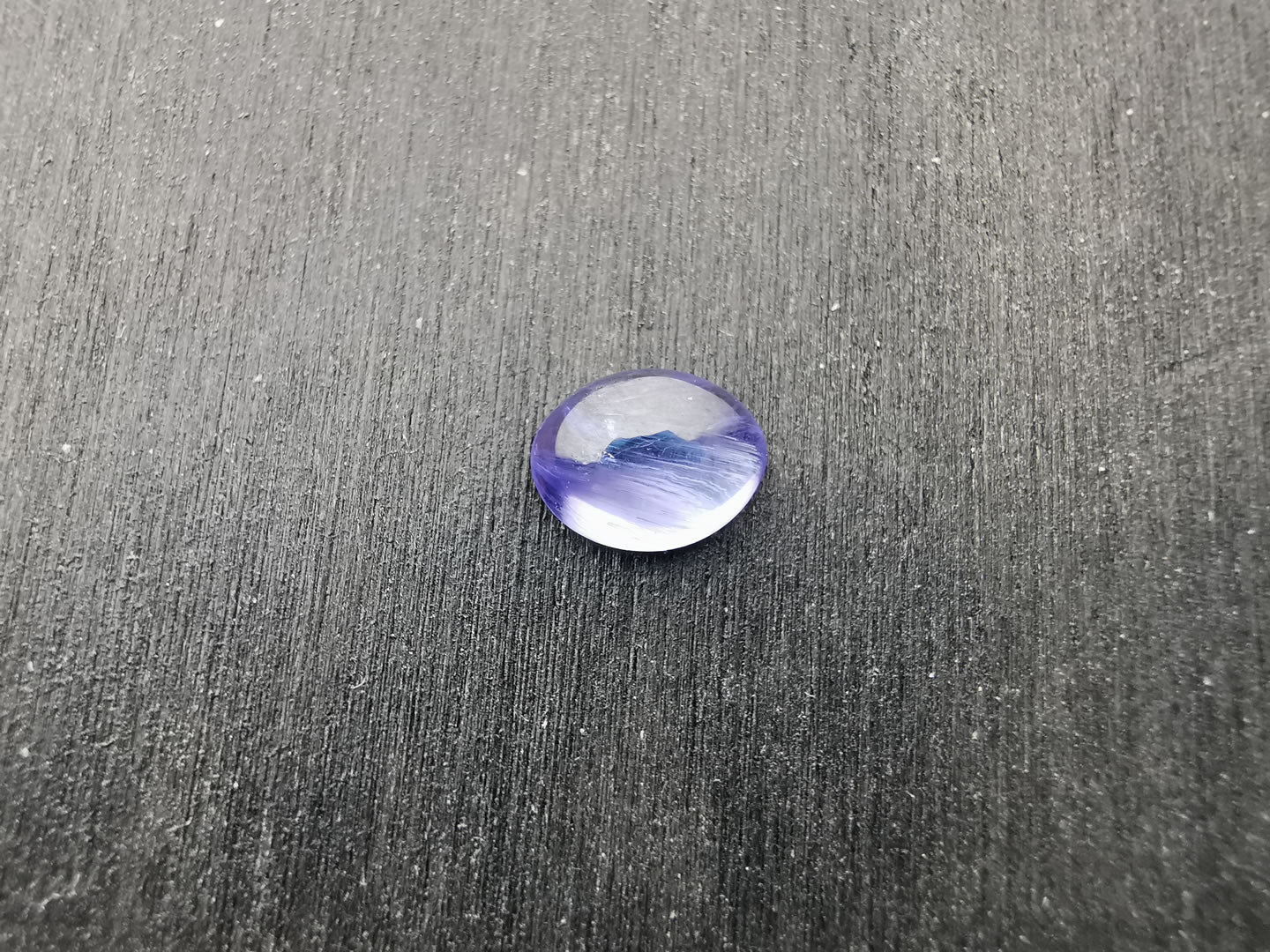 Tanzanite taglio ovale cabochon 0,87 ct