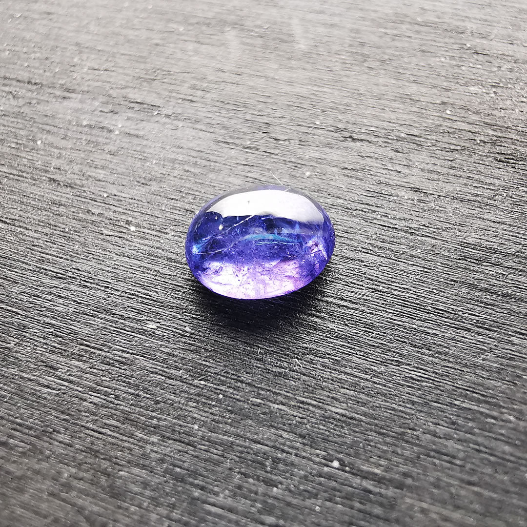 Tanzanite taglio ovale doppio cabochon 1,56 ct