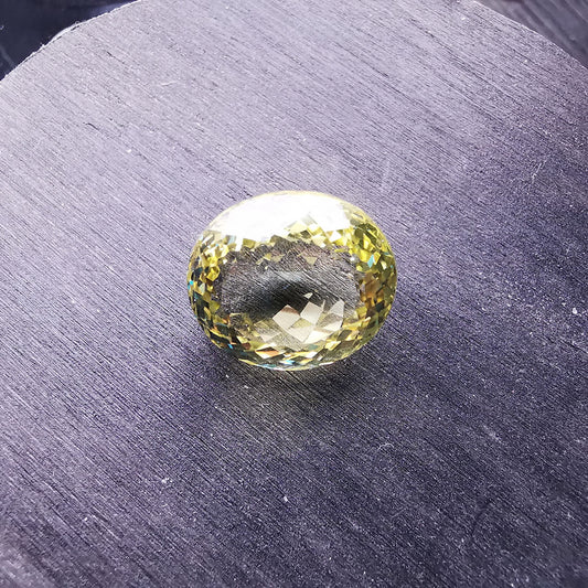 Quarzo Citrino taglio ovale 13,74 ct