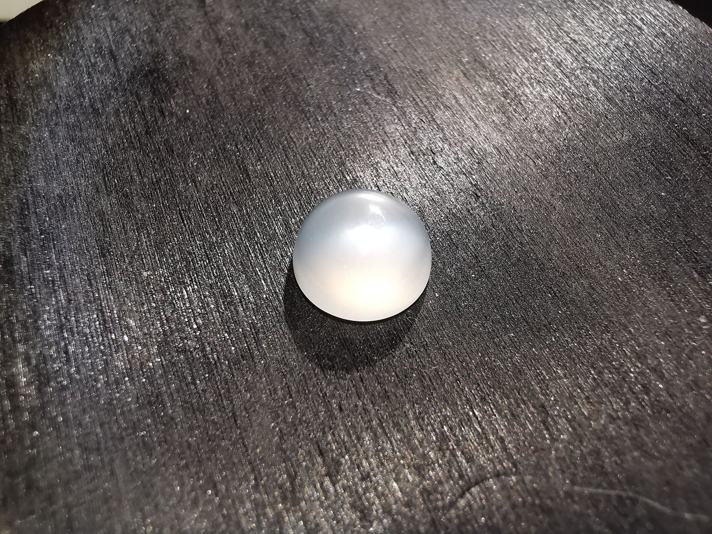Adularia Pietra di Luna taglio rotondo cabochon 2,89 ct