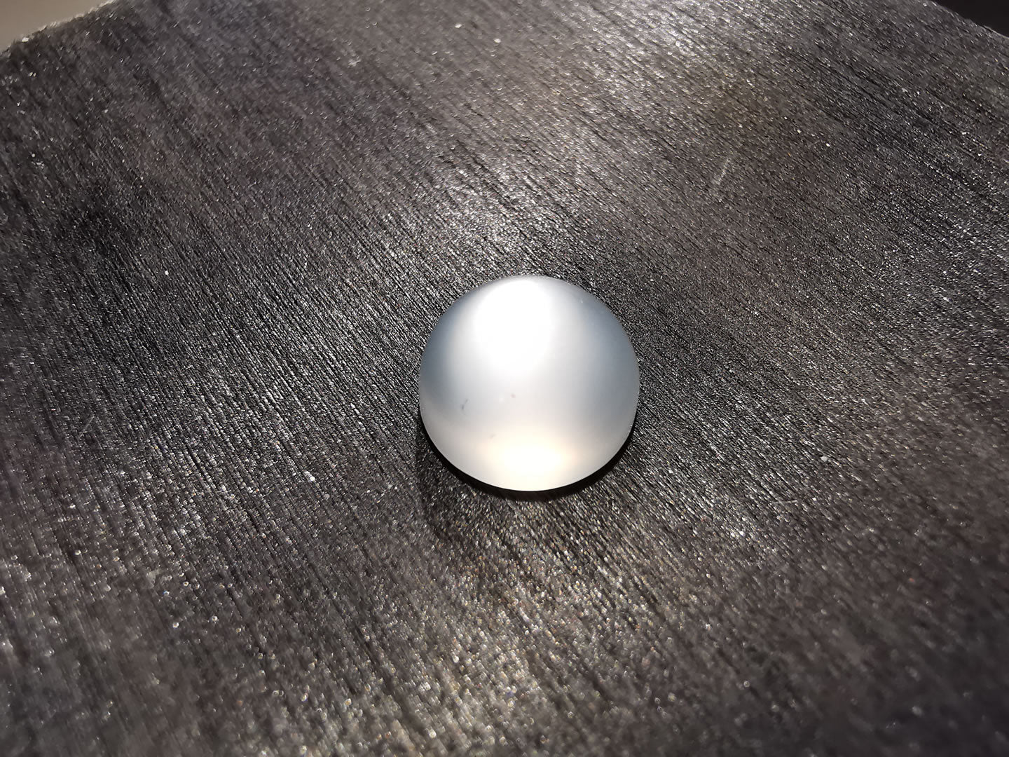 Adularia Pietra di Luna taglio rotondo cabochon 2,89 ct