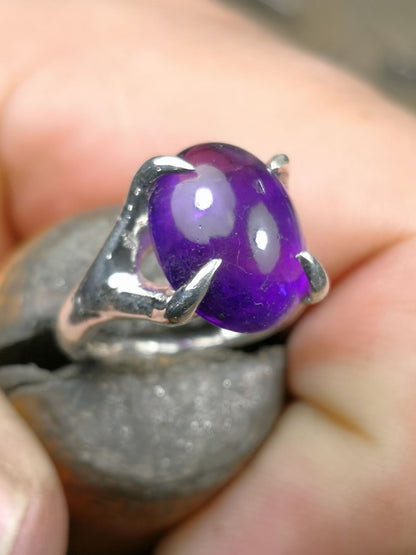 Anello "Radici" con Ametista taglio cabochon
