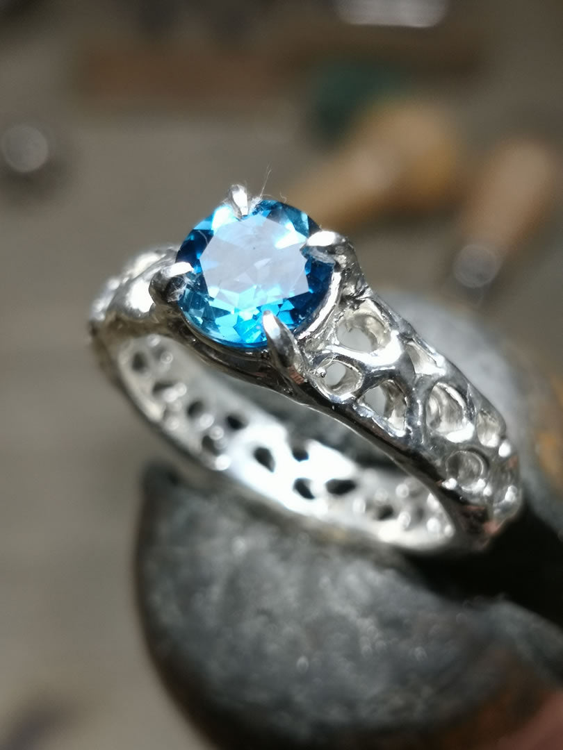 Fede Organica in Argento "BioBand" custom con Topazio London Blue