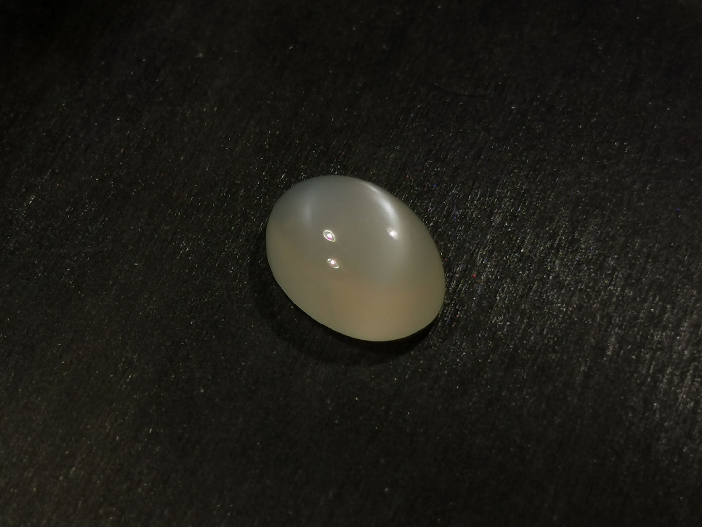 Adularia Pietra di Luna taglio ovale cabochon 5,41 ct