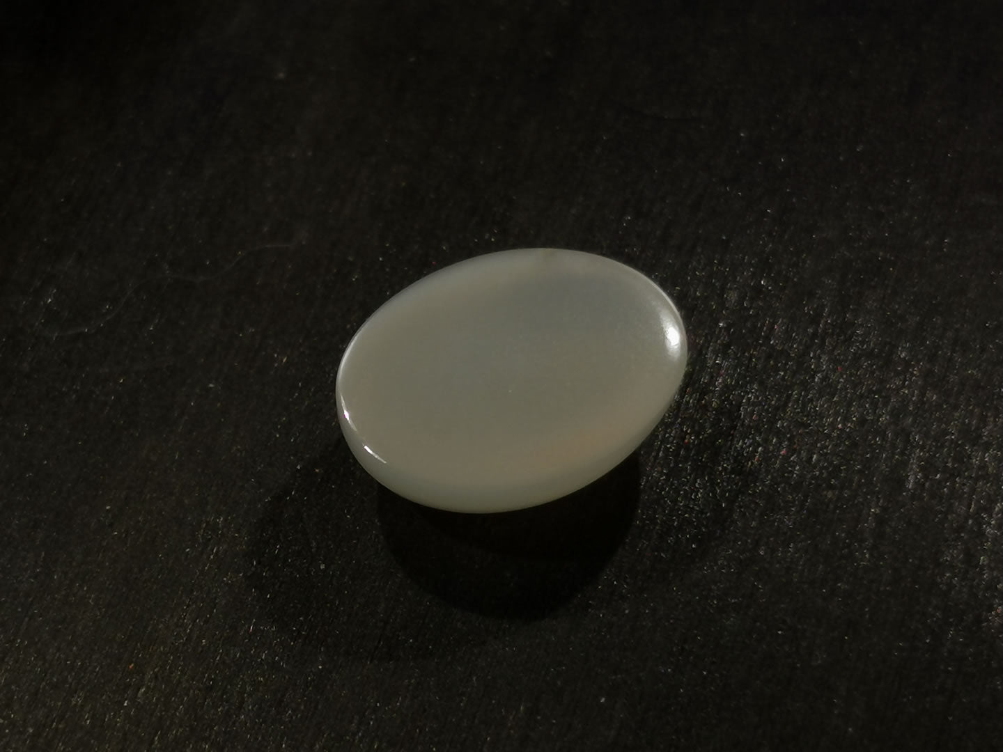 Adularia Pietra di Luna taglio ovale cabochon 8,52 ct