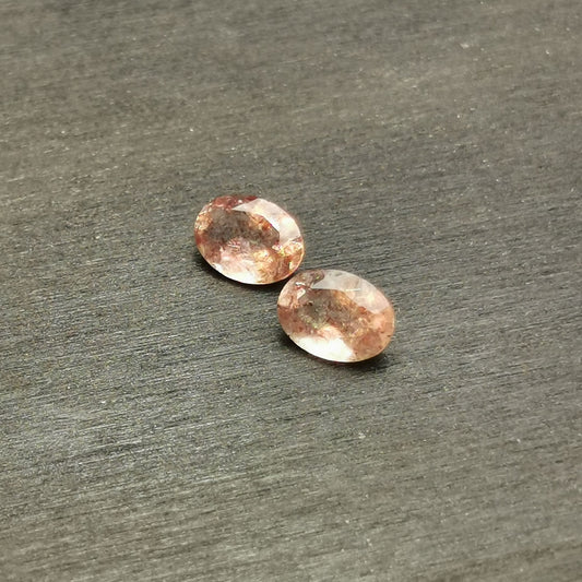 Coppia di Quarzi Strawberry taglio ovale 1,50 ct