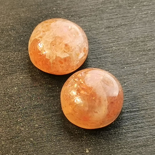 Pietra di Sole taglio rotondo cabochon 6,38 ct