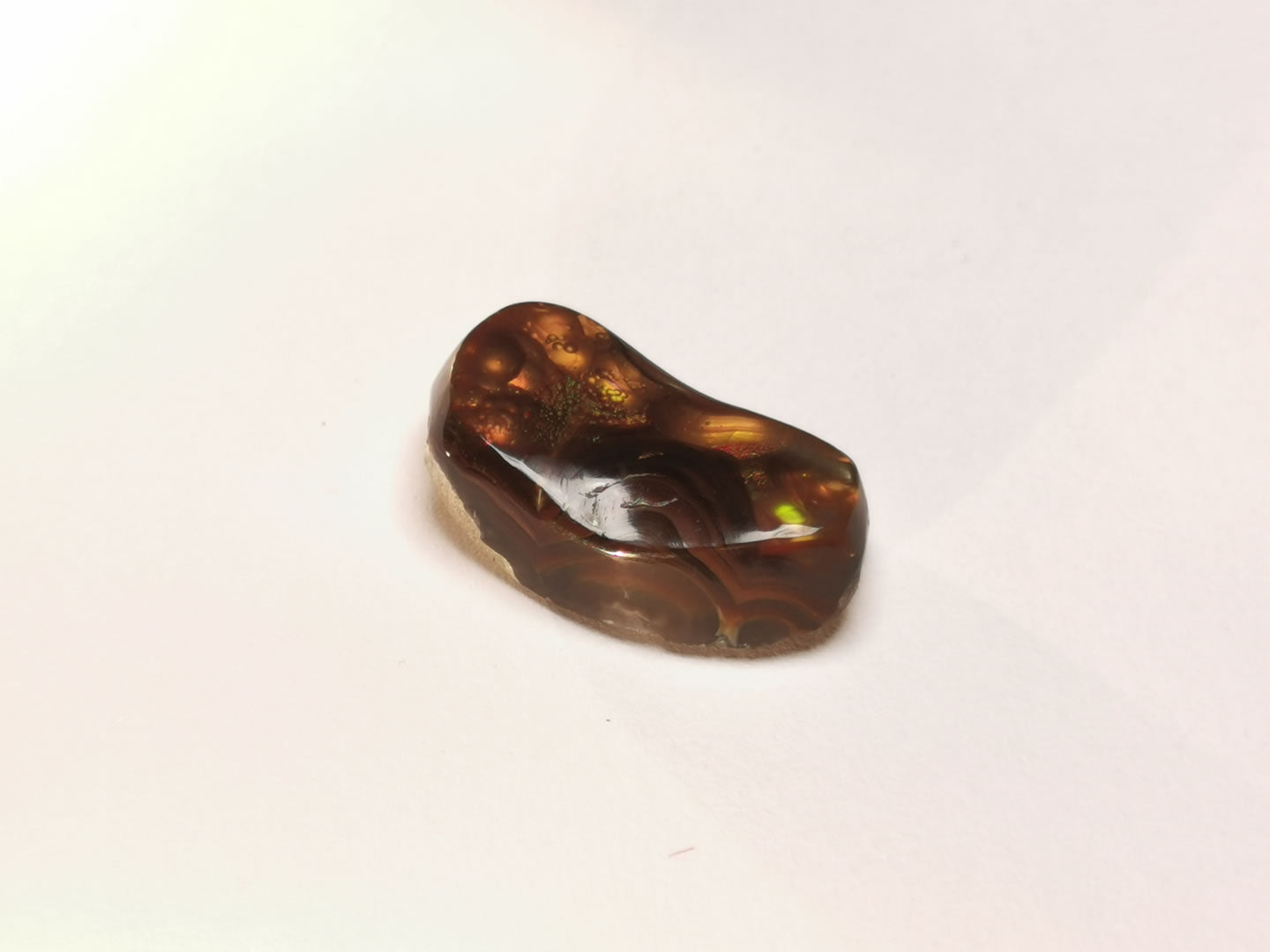 Agata di Fuoco taglio cabochon fancy  16,68 ct