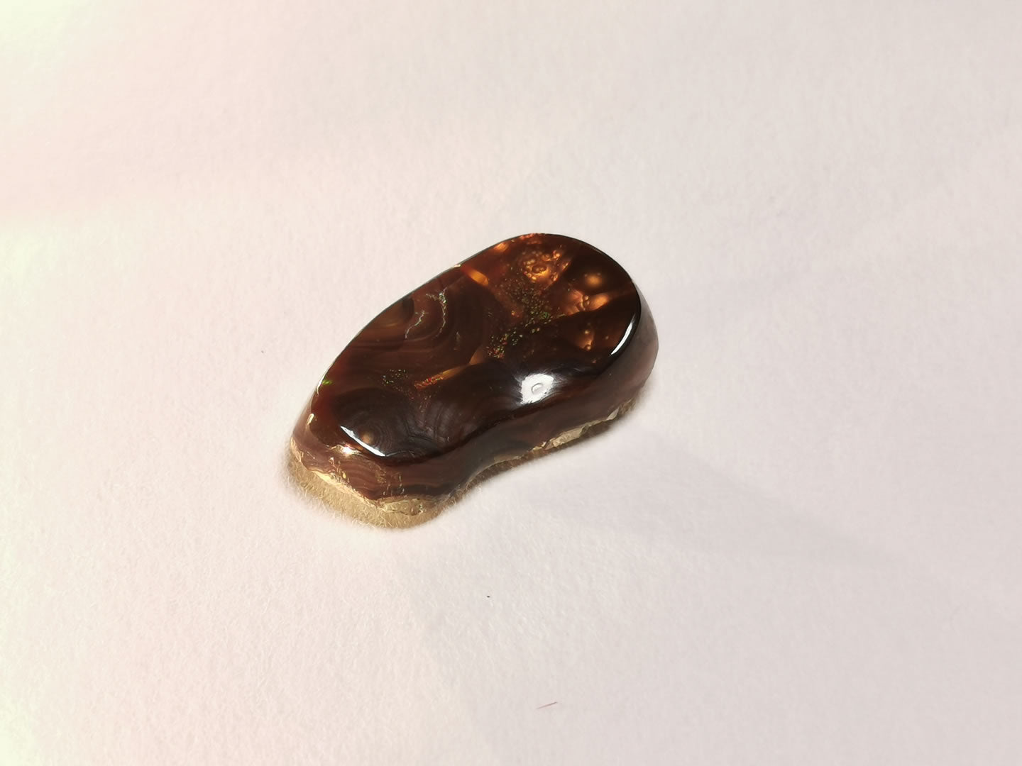 Agata di Fuoco taglio cabochon fancy  16,68 ct