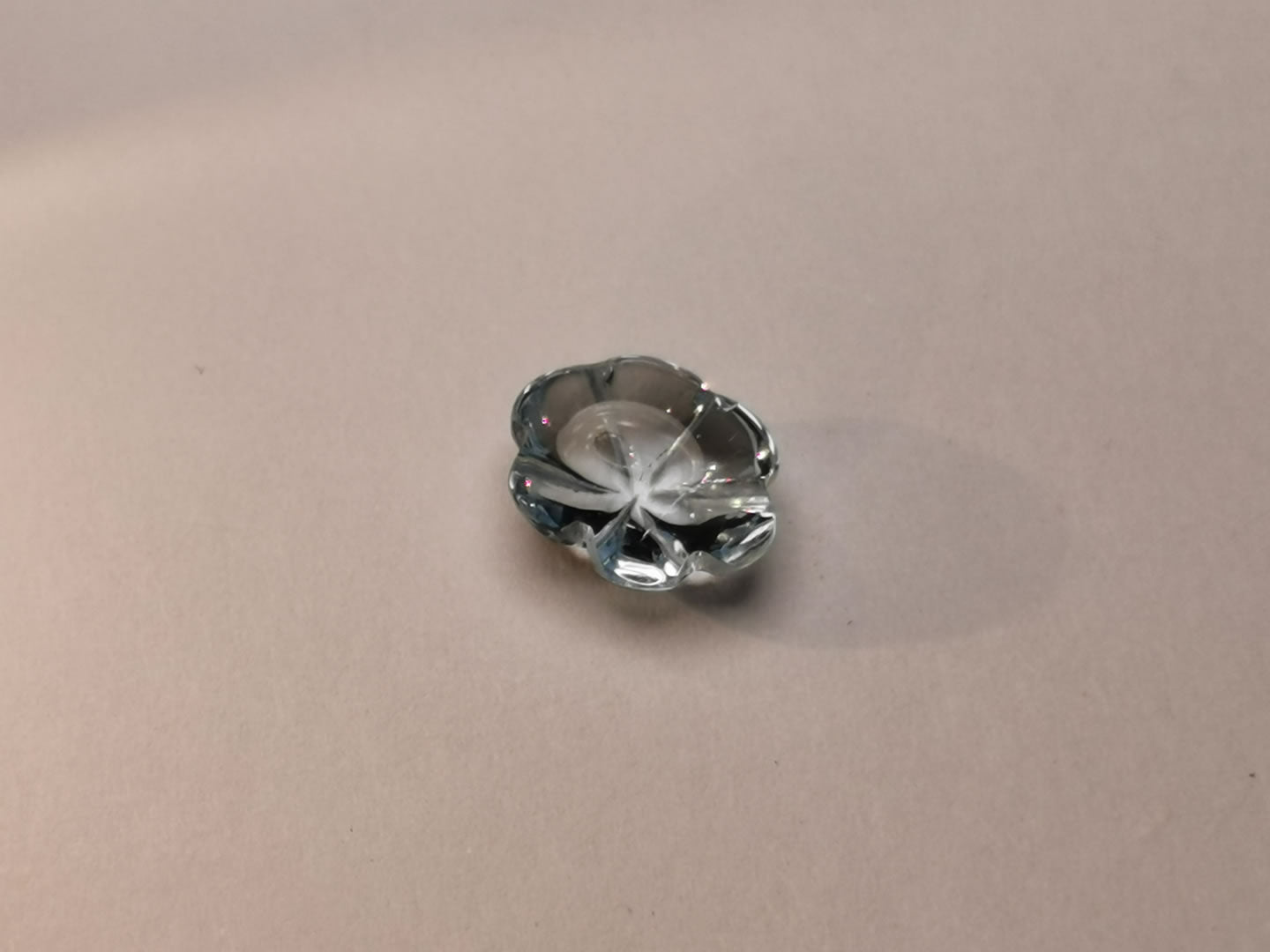 Topazo taglio fancy cabochon 3,10 ct