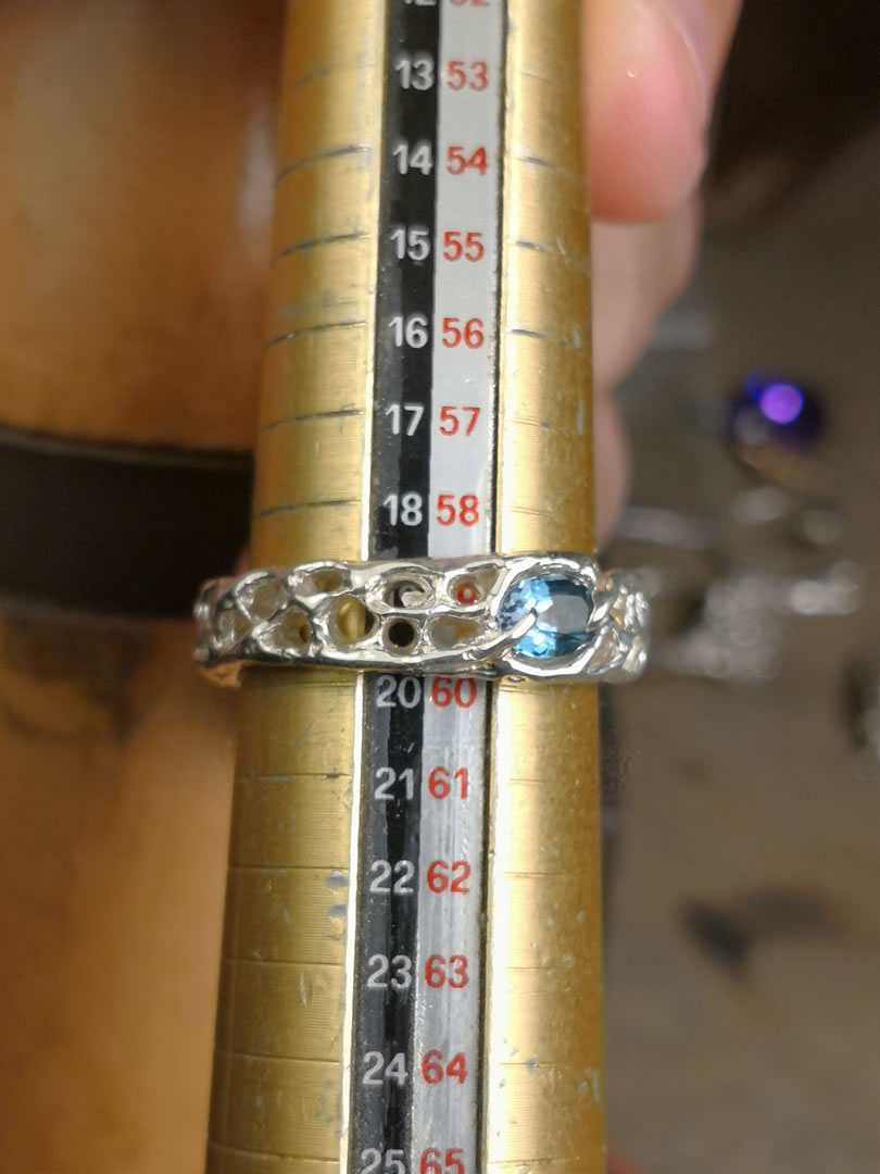 "BioBand" con Topazio London Ovale