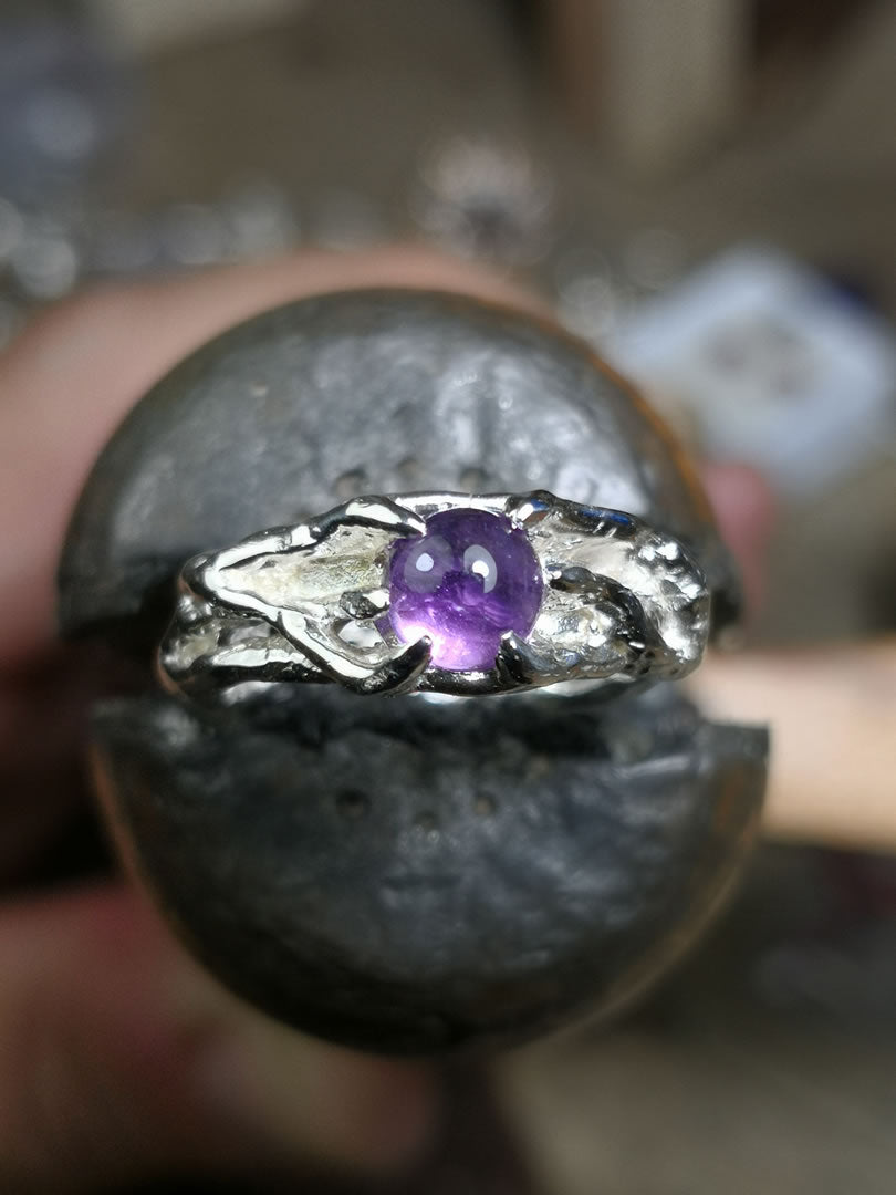 "BioBand" con Ametista cabochon