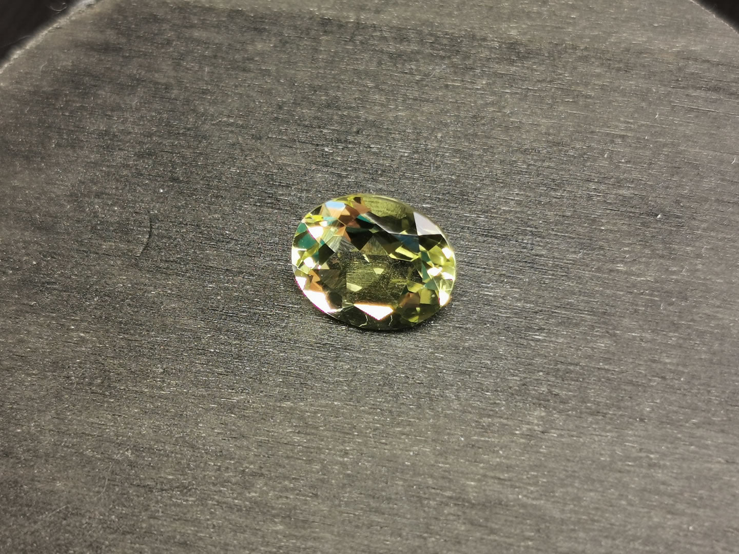 Quarzo Lemon taglio ovale 4,69 ct