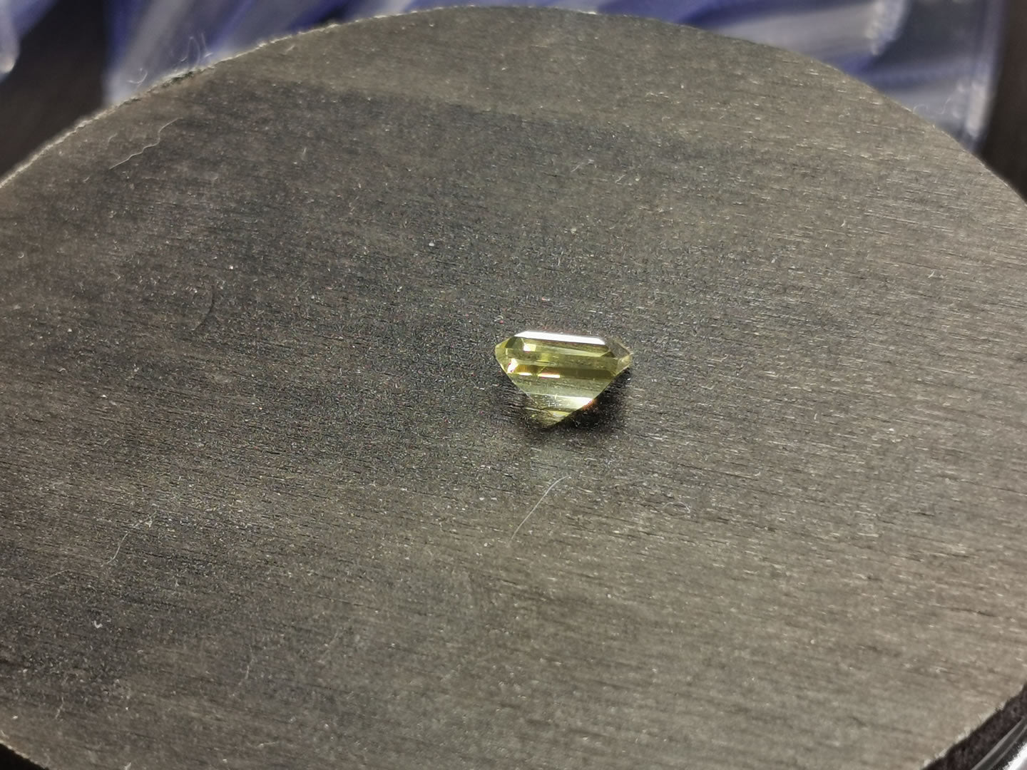 Quarzo Lemon taglio carrè 2,05 ct