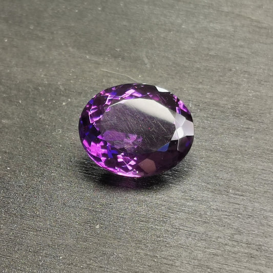 Ametista taglio ovale 7,86 ct