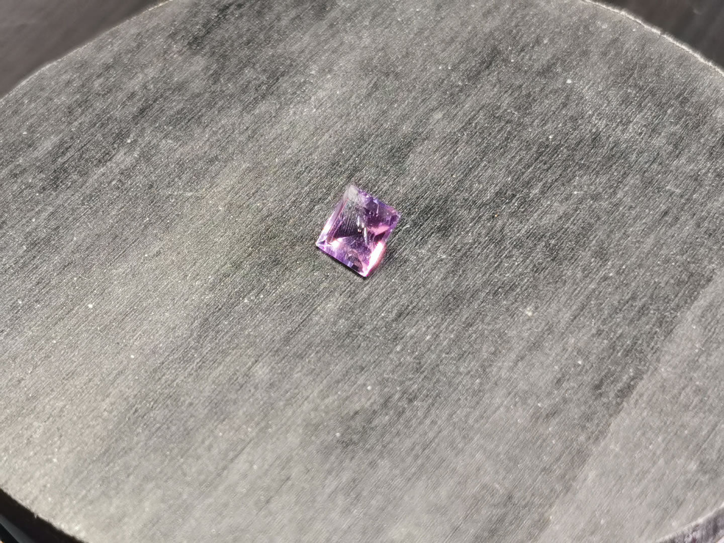 Ametista taglio carrè 0,77 ct