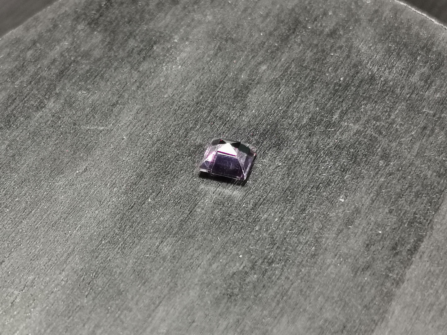 Ametista taglio carrè 0,90 ct