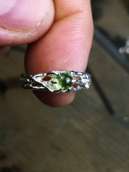 "Bioband" con Peridoto Cabochon