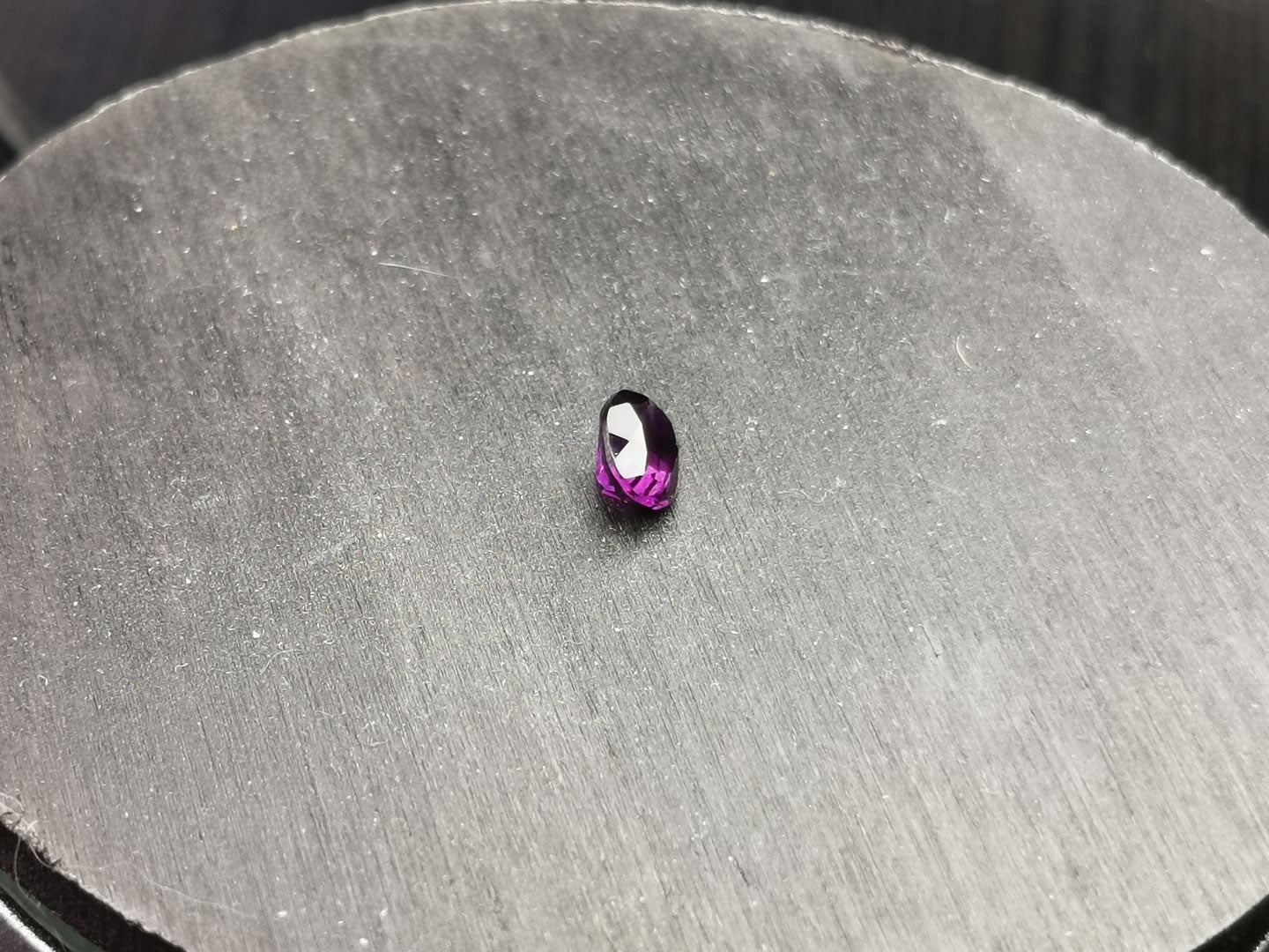 Ametista taglio ovale 0,81 ct