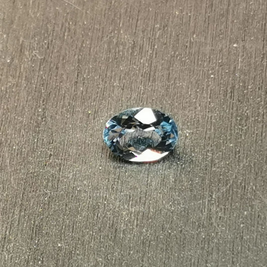 Acquamarina taglio ovale 0,78 ct