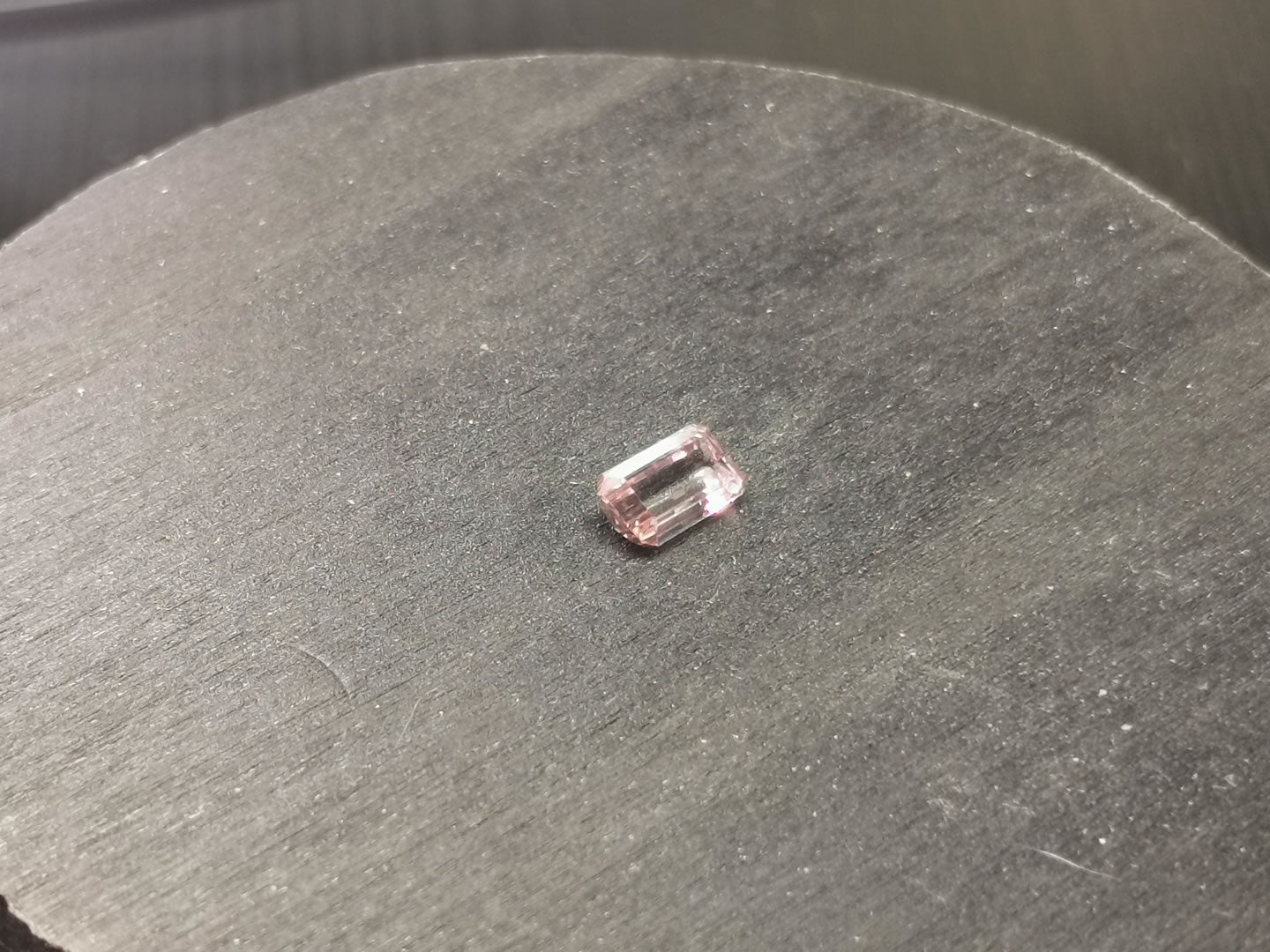 Tormalina taglio rettangolare a smeraldo 0,81 ct