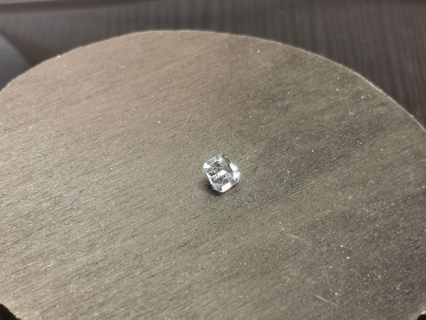 Topazio sky taglio a smeraldo quadrato 0,81 ct