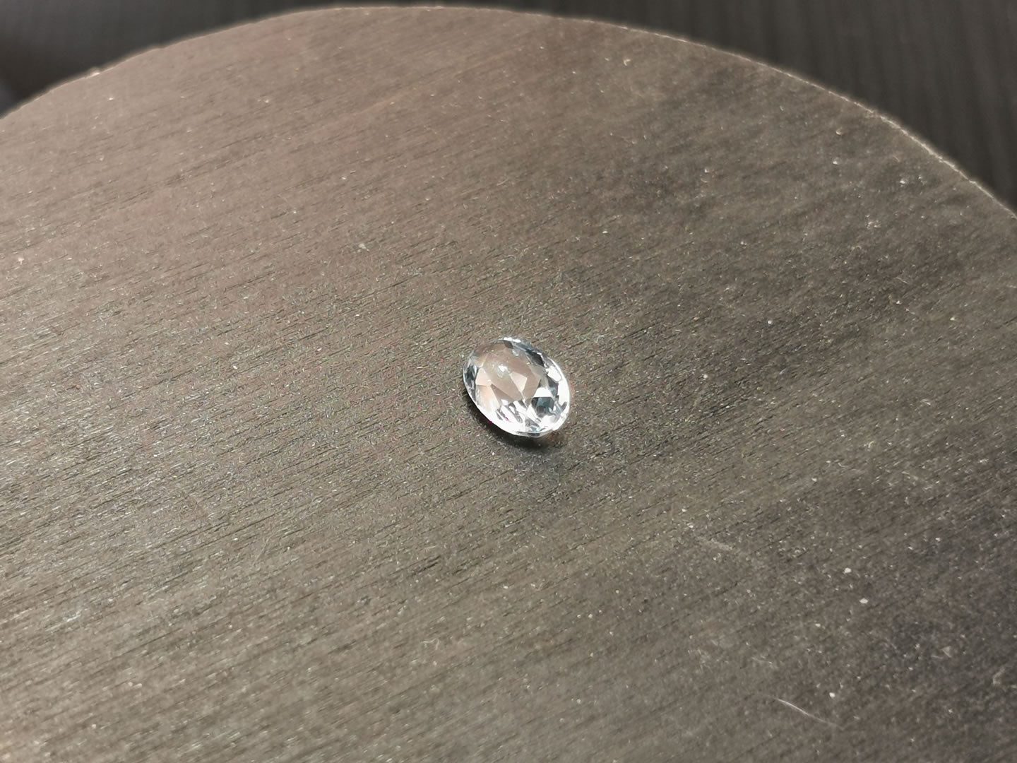 Topazio sky taglio ovale 0,89 ct