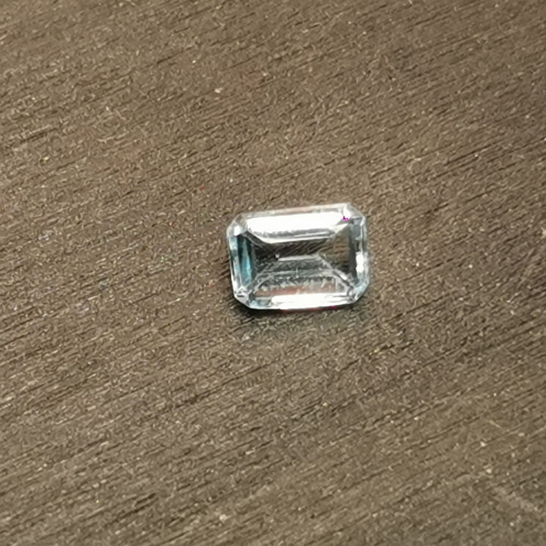 Topazio sky taglio rettangolare 0,73 ct