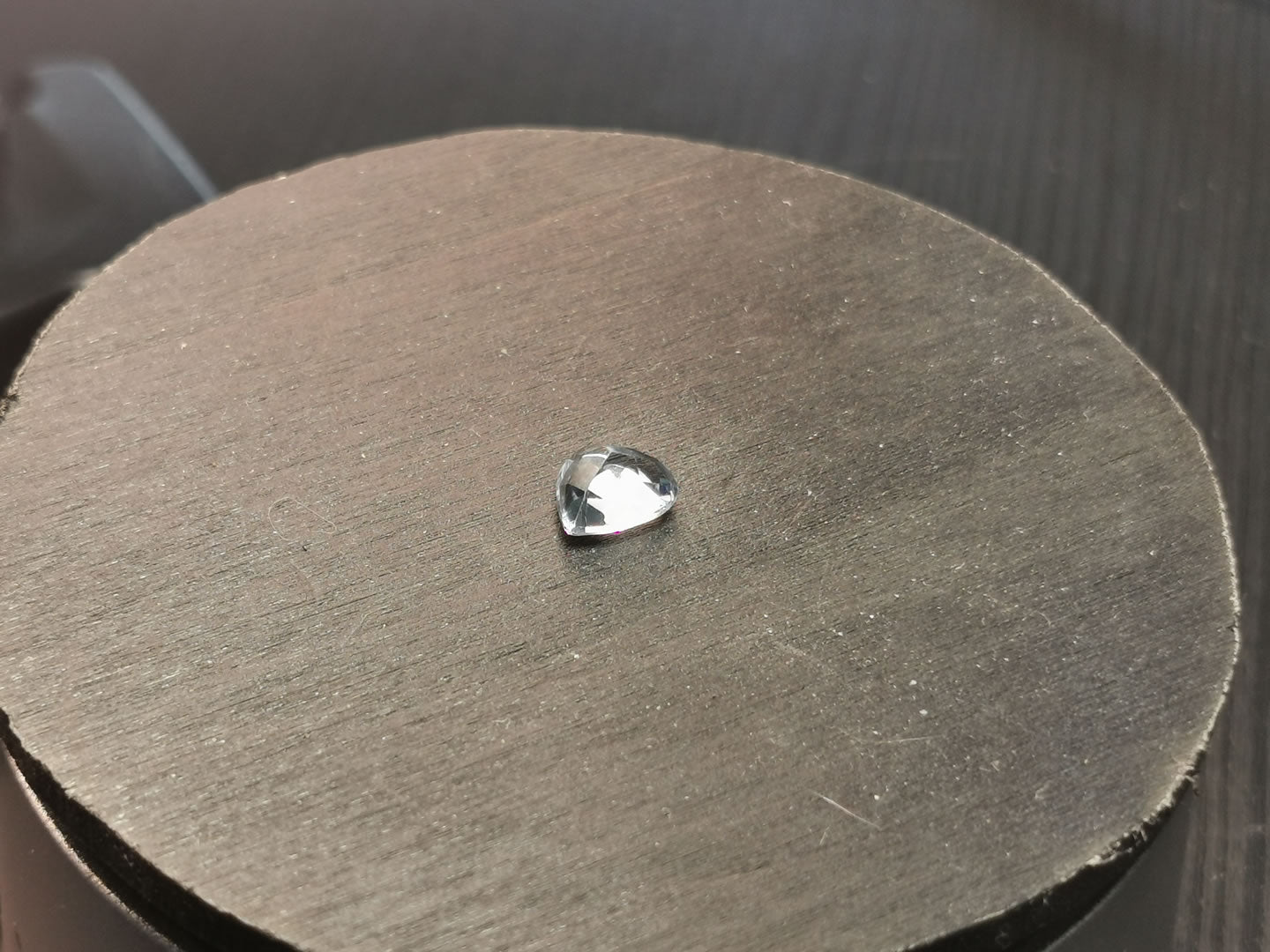 Topazio azzurro taglio goccia 1,79 ct