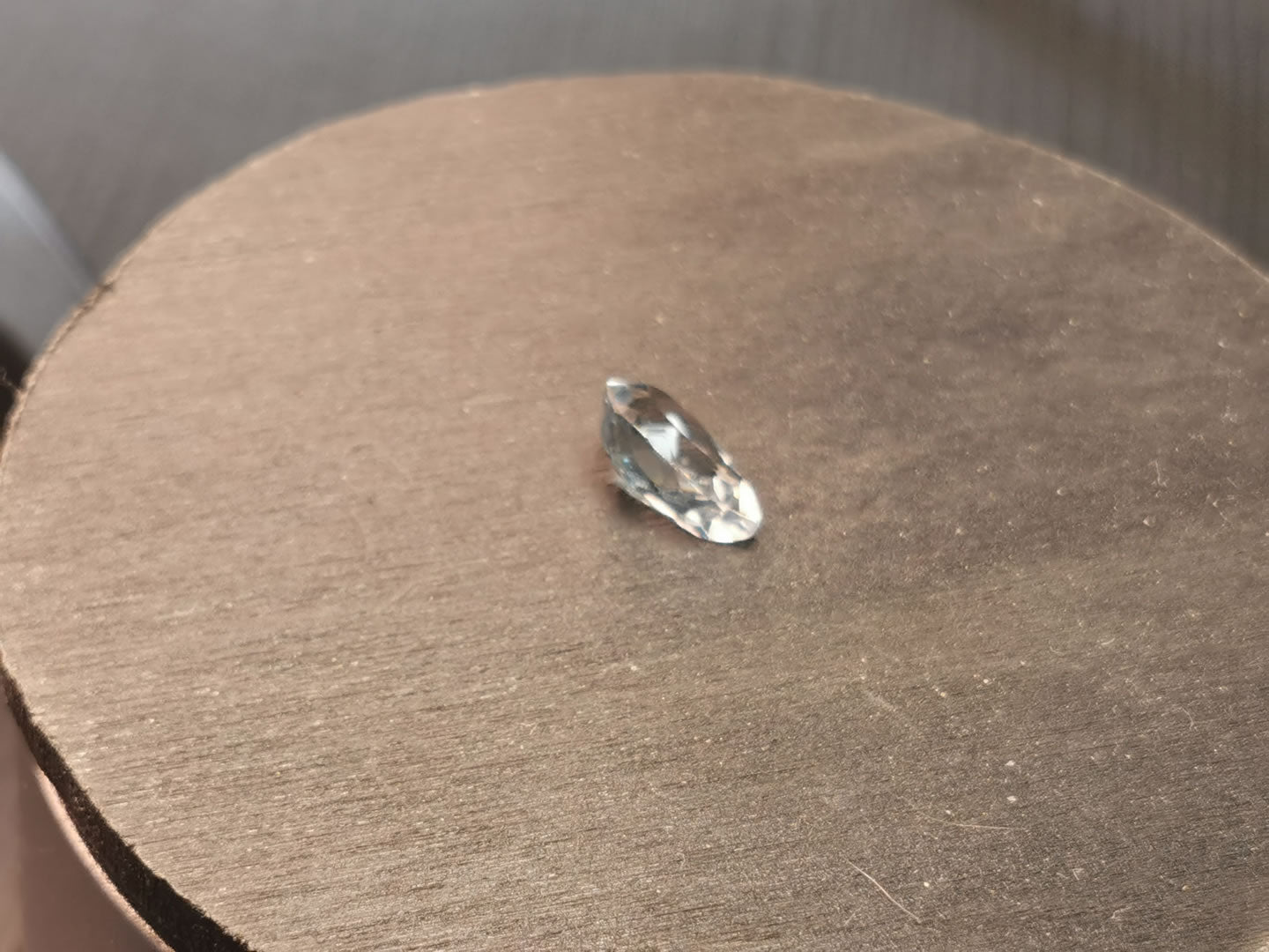 Topazio azzurro taglio goccia 2,87 ct