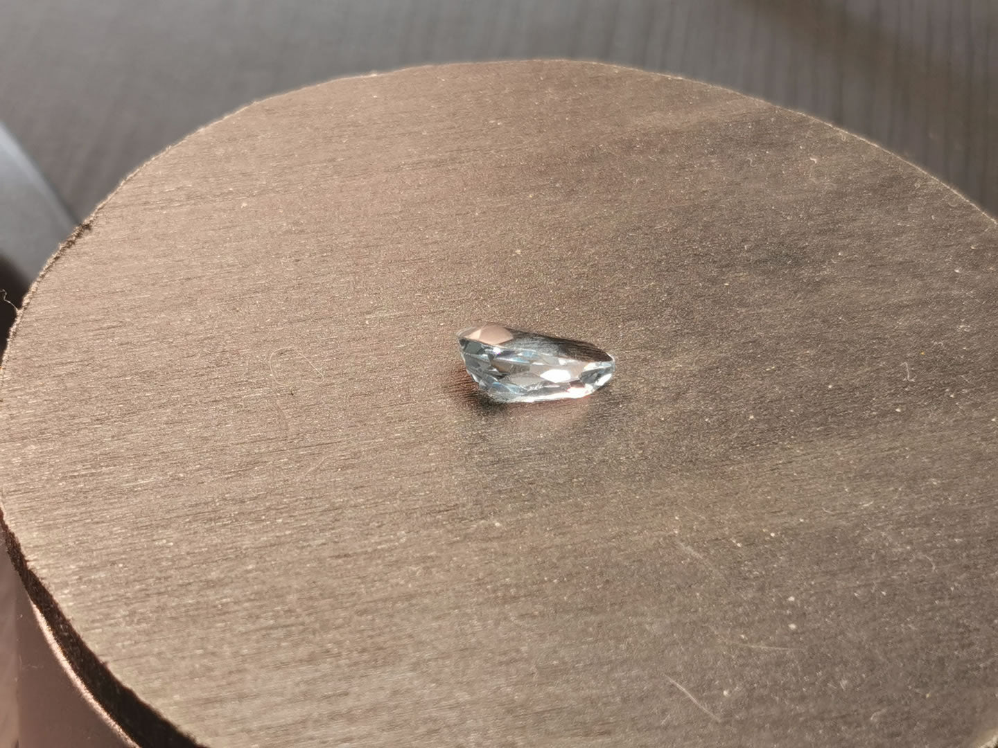 Topazio azzurro taglio goccia 2,87 ct